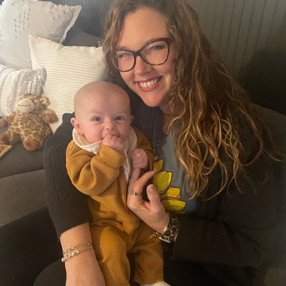 Meet your Posher, Pamela - Picture 2 of 13